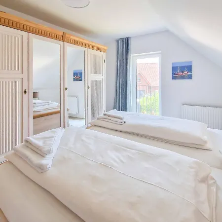 Kuestenschwalbe *