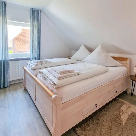Kuestenschwalbe Holiday home *