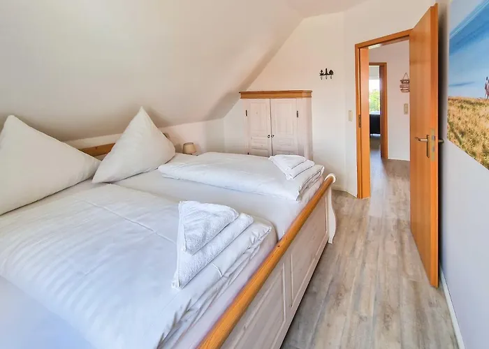 Kuestenschwalbe Greetsiel