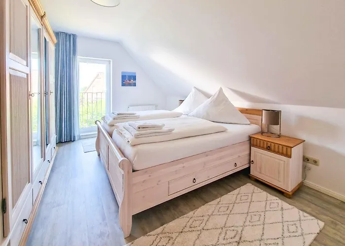 Ferienhaus Küstenschwalbe *